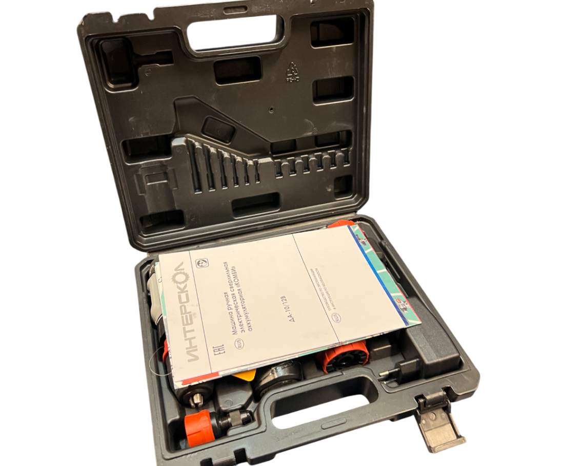 Дрель-шуруповерт ИНТЕРСКОЛ КомбиМАКС ДА-10/12В 36, 12 В, 1450 об/мин, c 2 АКБ 2 Ач и ЗУ в кейсе (УЦЕНЕННЫЙ ТОВАР) (687.2.2.79/U)