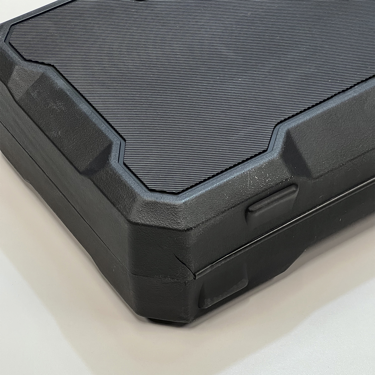 Аккумуляторный гайковерт ИНТЕРСКОЛ ГАУ-400/36ВЭ, 36 В, 400 Нм, 3200 уд/мин, c 2 АКБ 2 Ач и ЗУ в кейсе (УЦЕНЕННЫЙ ТОВАР) (859.2.2.70/U)