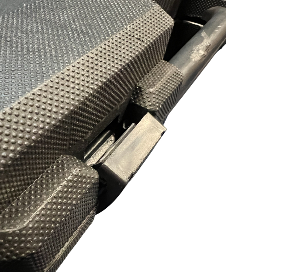 Аккумуляторная дрель-шуруповерт ИНТЕРСКОЛ ДА-13/18ВК 45, 18 В, 1700 об/мин, с 2 АКБ 1.5 Ач и ЗУ, в кейсе (УЦЕНЕННЫЙ ТОВАР) (575.1.2.70/U)