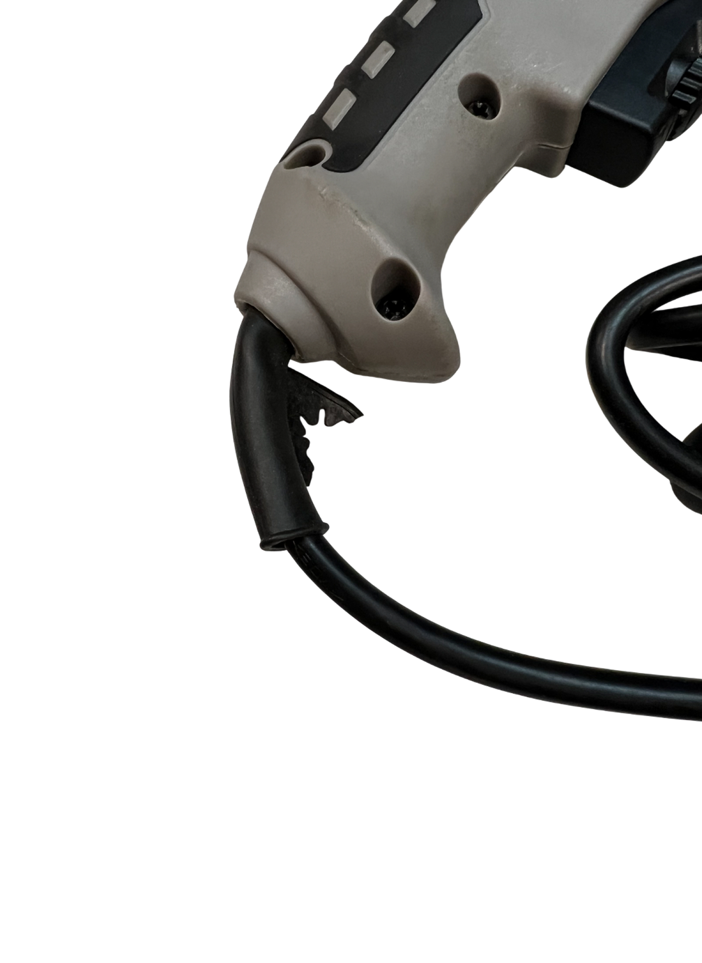 Ударная дрель ИНТЕРСКОЛ ДУ-13/750ЭР, 750 Вт, 2800 об/мин, 45000 уд/мин, (УЦЕНЕННЫЙ ТОВАР) (546.1.0.00/U)