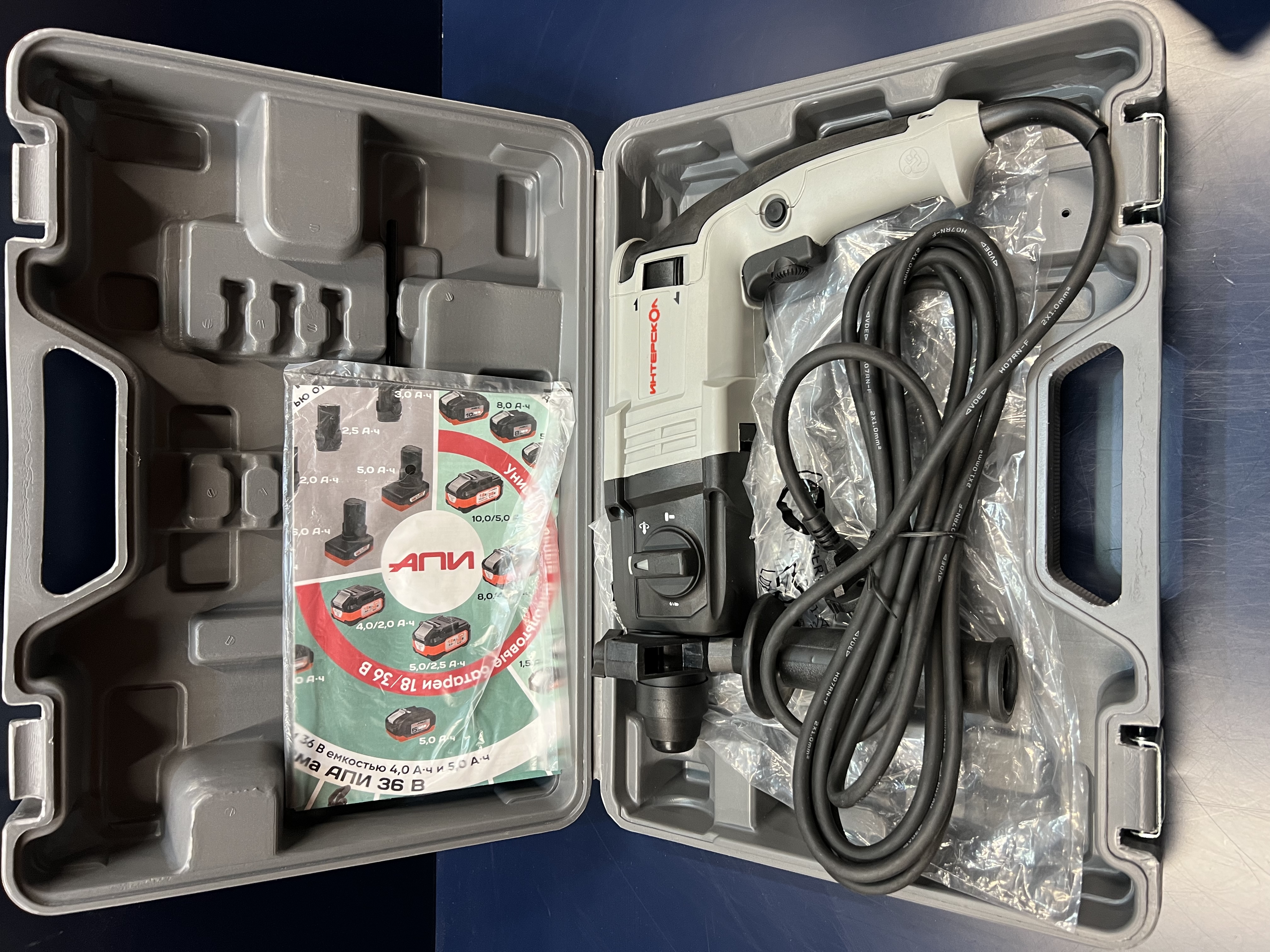 Перфоратор ИНТЕРСКОЛ П-23/650ЭР, 650 Вт, 2.2 Дж, 6300 уд/мин, в кейсе (УЦЕНЕННЫЙ ТОВАР) (593.1.0.70/U)