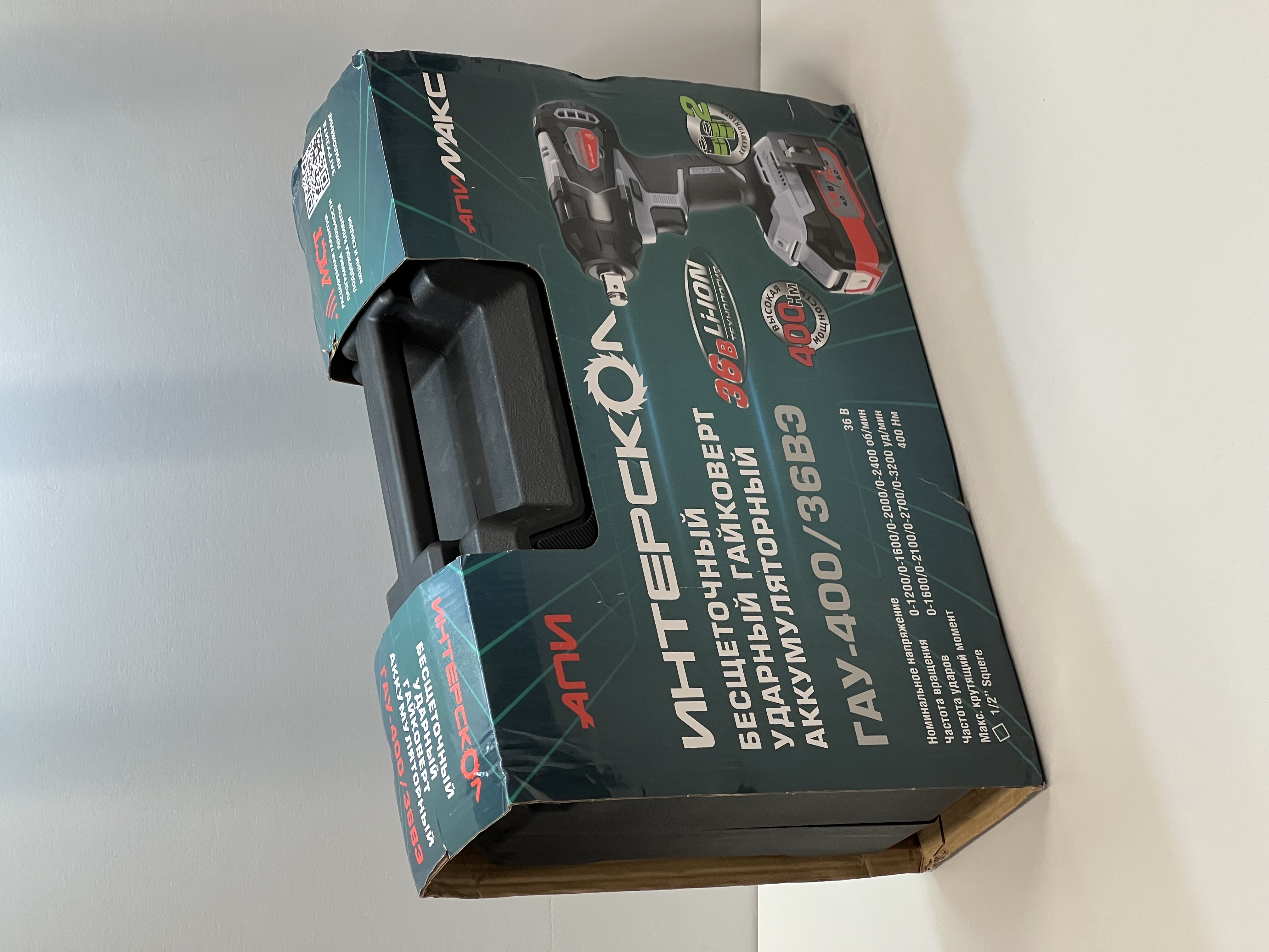 Аккумуляторный гайковерт ИНТЕРСКОЛ ГАУ-400/36ВЭ, 36 В, 400 Нм, 3200 уд/мин, c 2 АКБ 2 Ач и ЗУ в кейсе (УЦЕНЕННЫЙ ТОВАР) (859.2.2.70/U)