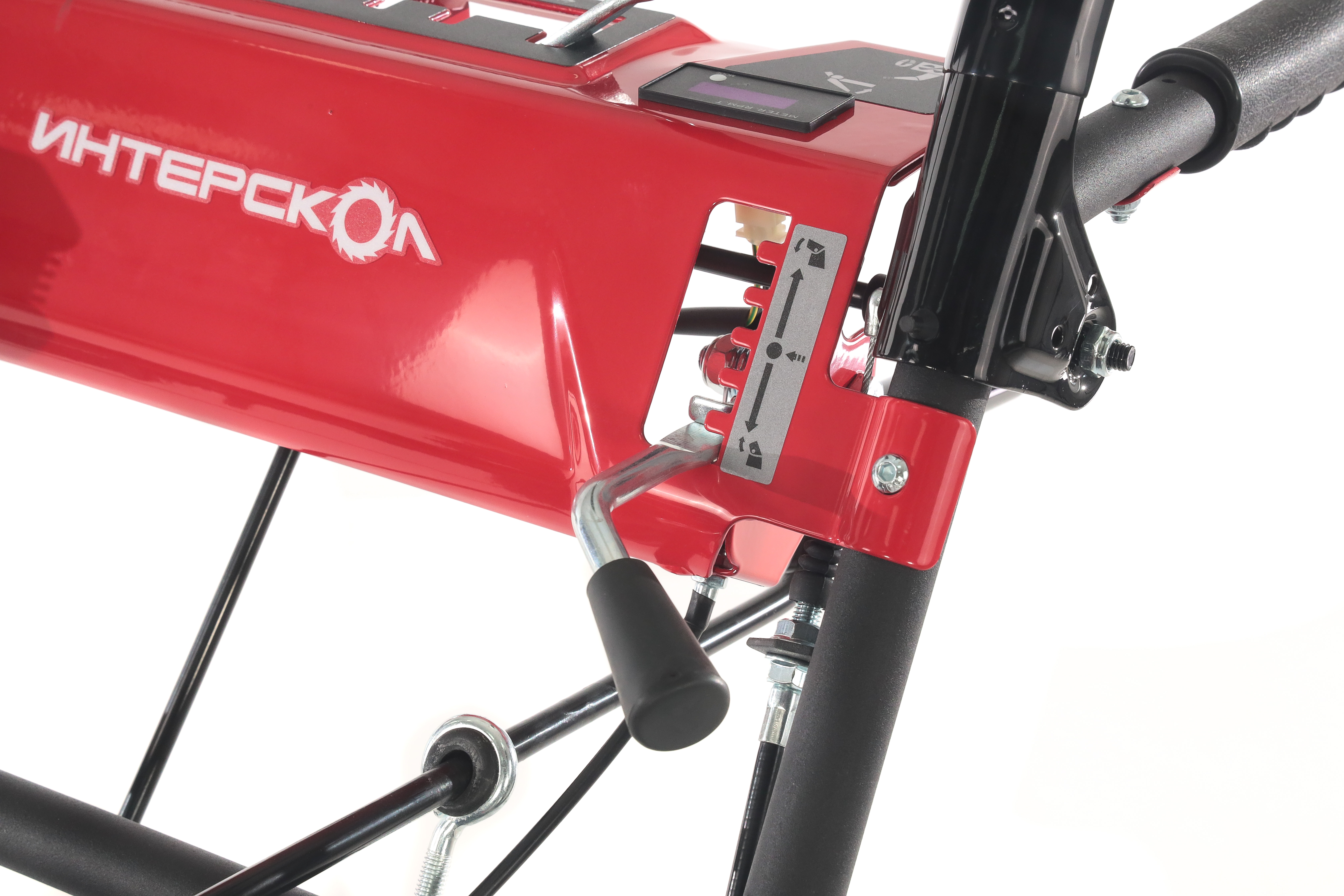 Бензиновый снегоуборщик ИНТЕРСКОЛ СМБ-61/11ЭФ, 9 л.с., 302 см³, 61 см (837.0.0.70)