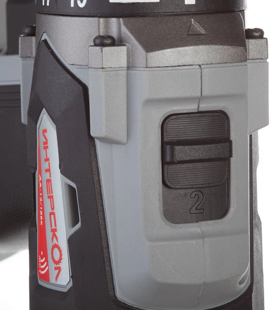 Аккумуляторная дрель-шуруповерт ИНТЕРСКОЛ ДА-13/18ВК 45, 18 В, 1700 об/мин, с 2 АКБ 1.5 Ач и ЗУ, в кейсе (575.1.2.70)