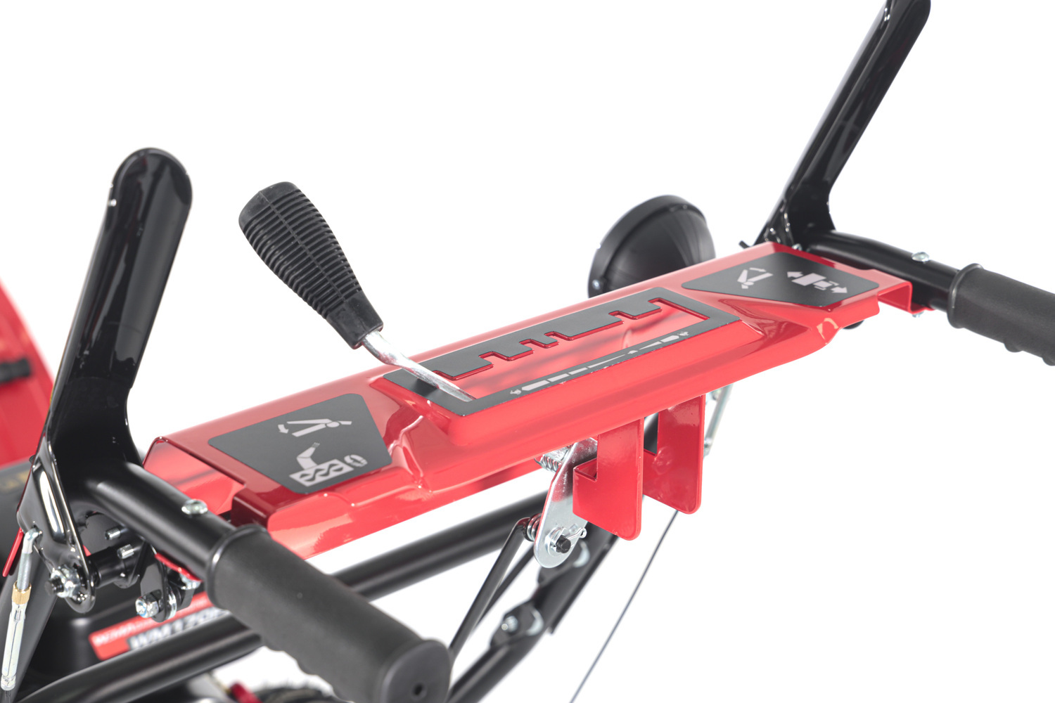 Бензиновый снегоуборщик ИНТЕРСКОЛ СМБ-56/7Ф, 7 л.с., 212 см³, 56 см (780.0.0.70)