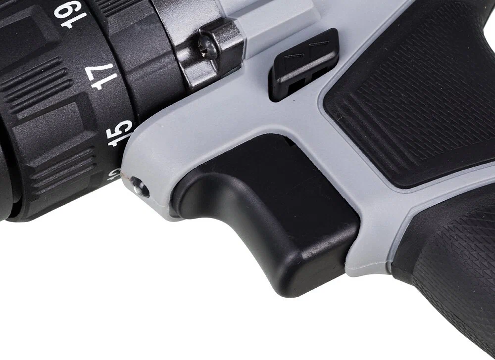 Дрель-шуруповерт ИНТЕРСКОЛ ДАУ-13/18ВК 45, 18 В, 1700 об/мин, 25500 уд/мин, с 2 АКБ 1.5 Ач и ЗУ, в кейсе (573.1.2.70)