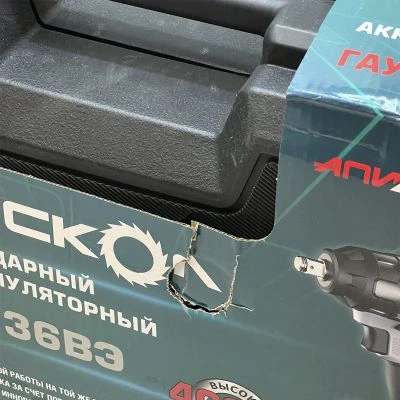 Аккумуляторный гайковерт ИНТЕРСКОЛ ГАУ-400/36ВЭ, 36 В, 400 Нм, 3200 уд/мин, c 2 АКБ 2 Ач и ЗУ в кейсе (УЦЕНЕННЫЙ ТОВАР) (859.2.2.70/U)