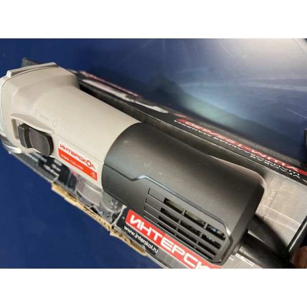 Угловая шлифмашина ИНТЕРСКОЛ УШМ-125/650, 650 Вт, 125 мм, 11000 об/мин, (УЦЕНЕННЫЙ ТОВАР) (826.0.0.70/U)