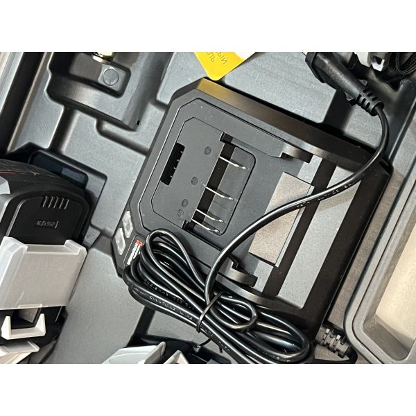 Аккумуляторный гайковерт ИНТЕРСКОЛ ГАУ-400/36ВЭ, 36 В, 400 Нм, 3200 уд/мин, c 2 АКБ 2 Ач и ЗУ в кейсе (УЦЕНЕННЫЙ ТОВАР) (859.2.2.70/U)