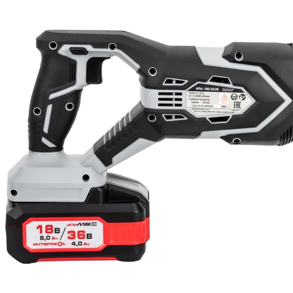 Аккумуляторная сабельная пила ИНТЕРСКОЛ НПА-200/36В, 36 В, 3000 ход/мин, 26 мм, с 2 АКБ 2 Ач и ЗУ, в кейсе (833.2.2.70)