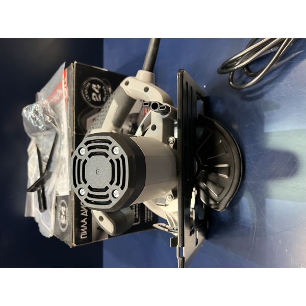 Дисковая пила ИНТЕРСКОЛ ДП-165/1250, 1250 Вт, 165 мм, 5500 об/мин, (УЦЕНЕННЫЙ ТОВАР) (682.0.0.00/U)