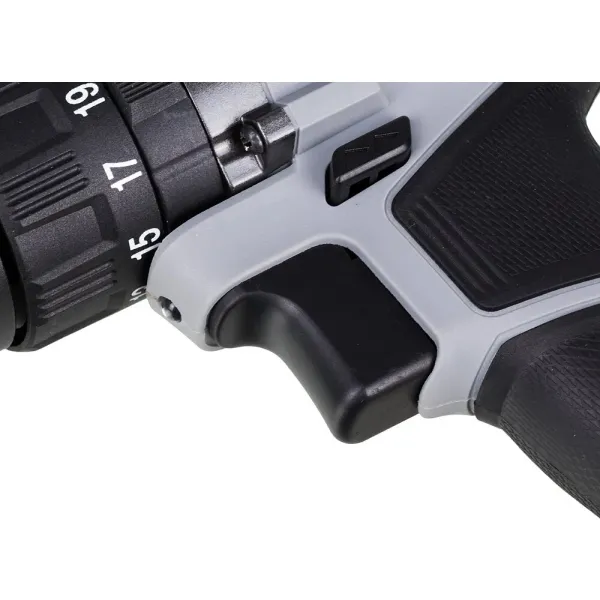 Дрель-шуруповерт ИНТЕРСКОЛ ДАУ-13/18ВК 45, 18 В, 1700 об/мин, 25500 уд/мин, с 2 АКБ 1.5 Ач и ЗУ, в кейсе (573.1.2.70)