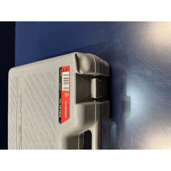 Аккумуляторный перфоратор ИНТЕРСКОЛ ПА-18/18Л2, 18 В, 1.3 Дж, 6900 уд/мин, без АКБ и ЗУ, в кейсе (УЕНЕННЫЙ ТОВАР) (329.0.0.74/U1)