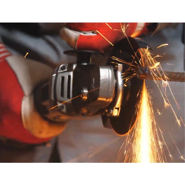 Аккумуляторная угловая шлифмашина ИНТЕРСКОЛ УШМ-125/18В, 18 В , 125 мм, 8500 об/мин, без АКБ и ЗУ (578.0.0.70)