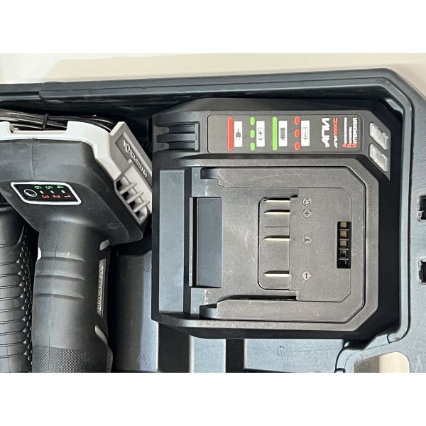 Аккумуляторная угловая шлифмашина ИНТЕРСКОЛ УШМ-125/36ВМЭ, 36 В, 125 мм, 8500 об/мин, c 2 АКБ 2 Ач и ЗУ в кейсе (УЦЕНЕННЫЙ ТОВАР) (956.2.2.70/U)