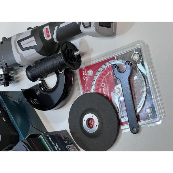 Угловая шлифмашина ИНТЕРСКОЛ УШМ-125/36ММ, 36 В, 125 мм, 8500 об/мин, (УЦЕНЕННЫЙ ТОВАР) (900.4.1.42/U1)