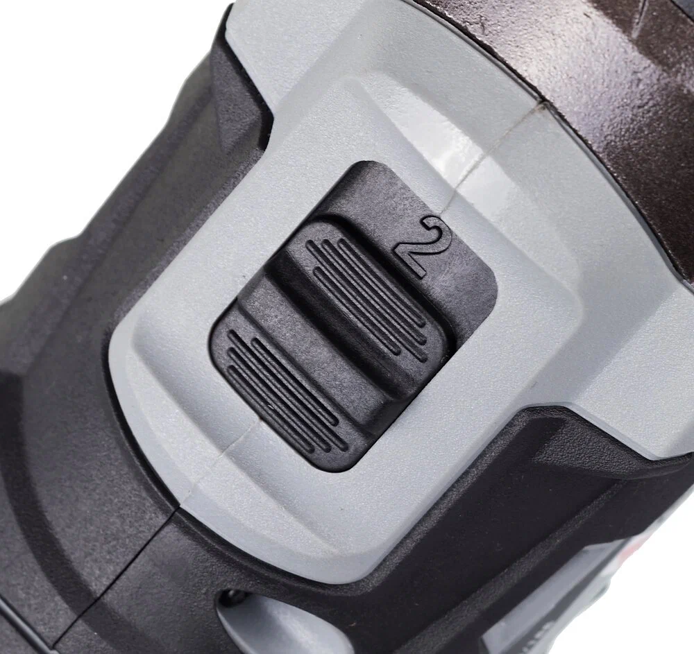 Дрель-шуруповерт ИНТЕРСКОЛ ДАУ-13/18В 60, 18 В, 2000 об/мин, 30000 уд/мин, с 2 АКБ 2 Ач и ЗУ, в кейсе (574.2.2.70)