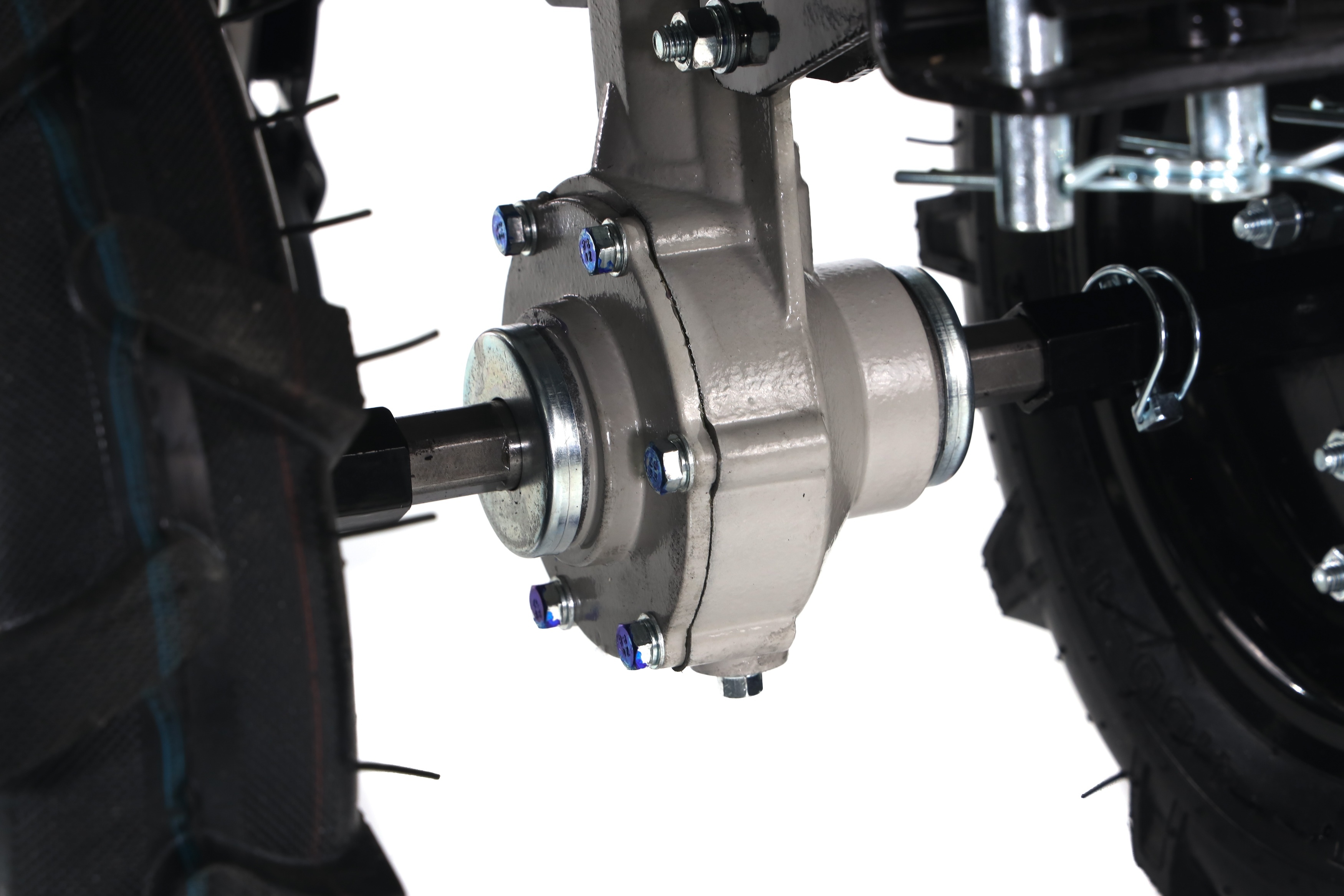 Мотоблок ИНТЕРСКОЛ МБ-100/7, 7 л.с., 4.8 кВт (792.0.0.40)