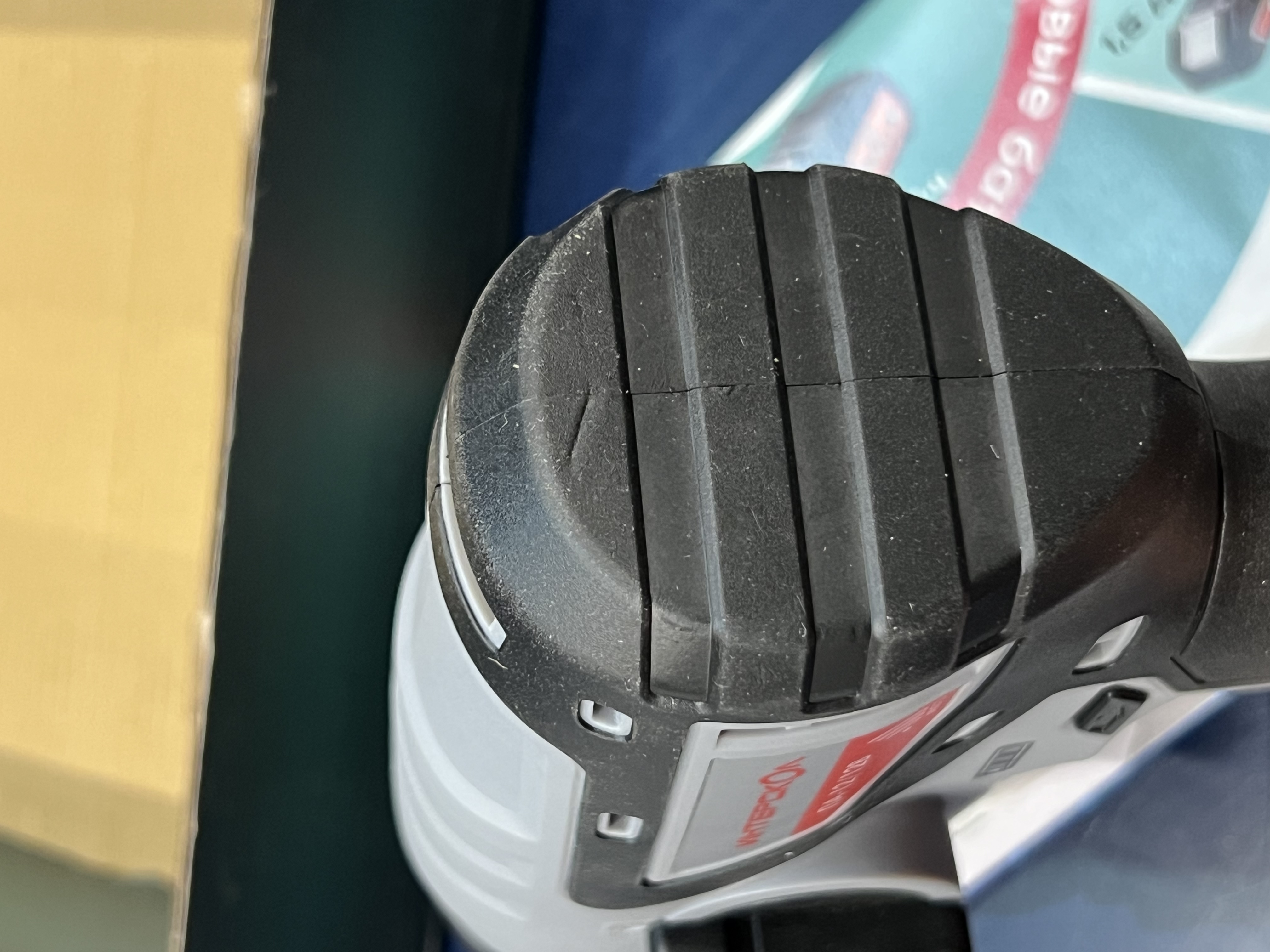 Аккумуляторный перфоратор ИНТЕРСКОЛ ПА-12/12В, 12 В, 1.2 Дж, 4250 уд/мин, без АКБ и ЗУ (УЦЕНЕННЫЙ ТОВАР) (648.0.0.70/U)