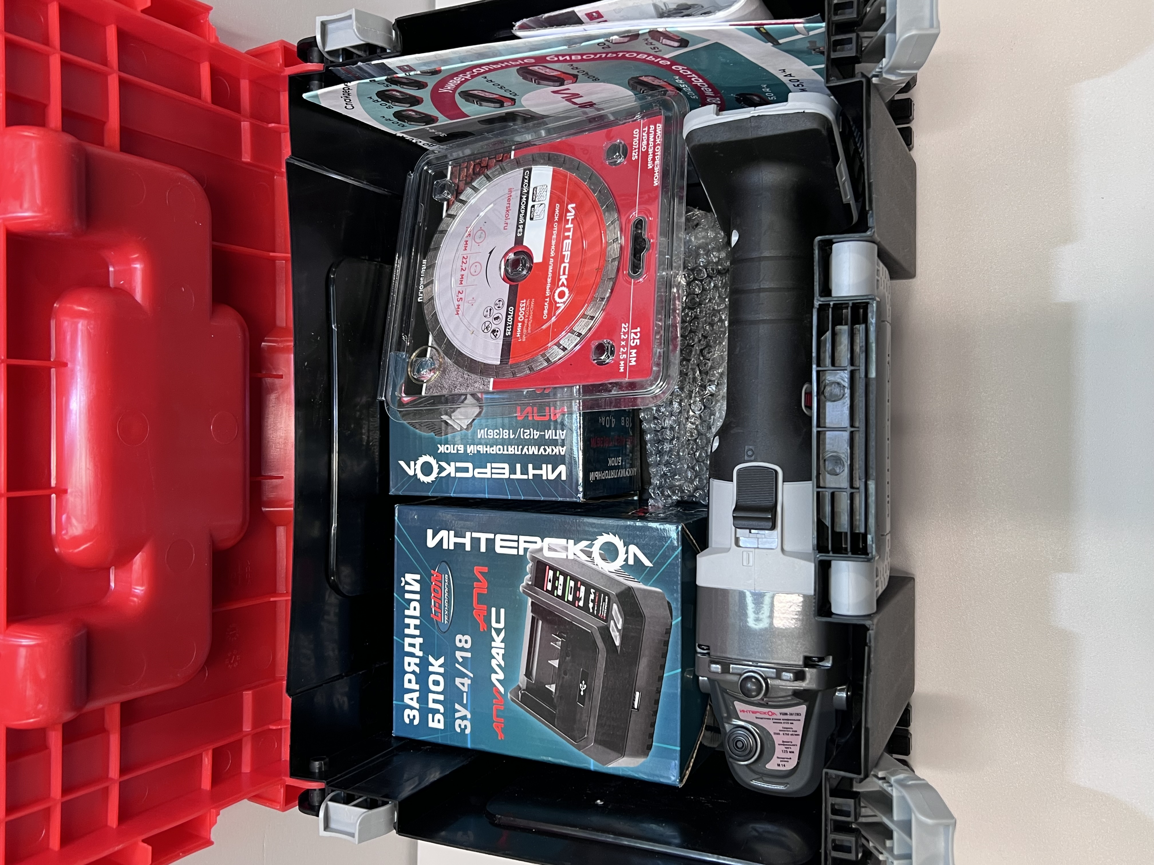 Угловая шлифмашина ИНТЕРСКОЛ УШМ-125/36ММ, 36 В, 125 мм, 8500 об/мин, (УЦЕНЕННЫЙ ТОВАР) (900.4.1.42/U1)